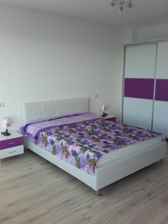 Sunset Violet Mamaia